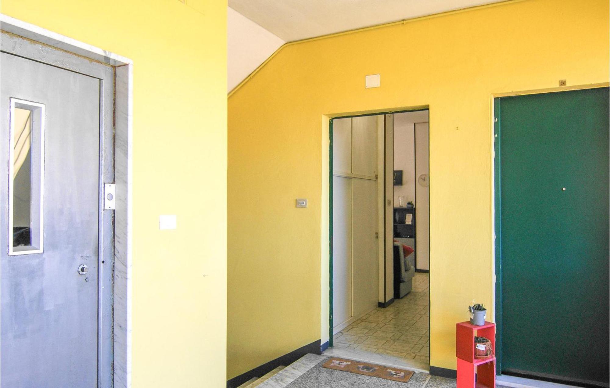 Cozy Apartment In La Spezia With Wifi Экстерьер фото