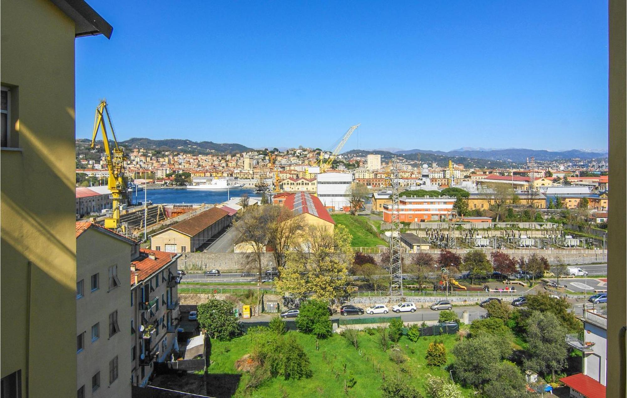 Cozy Apartment In La Spezia With Wifi Экстерьер фото